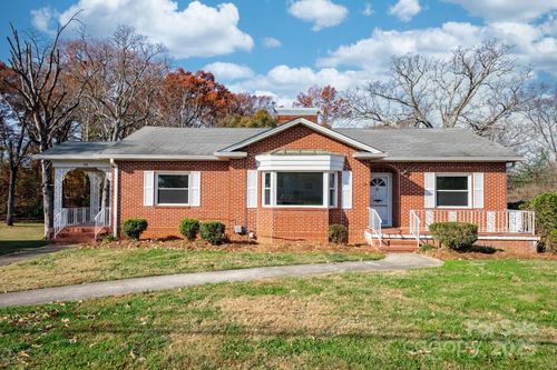 313 17th St Nw, Hickory, NC, 28601-4723 | Card Image
