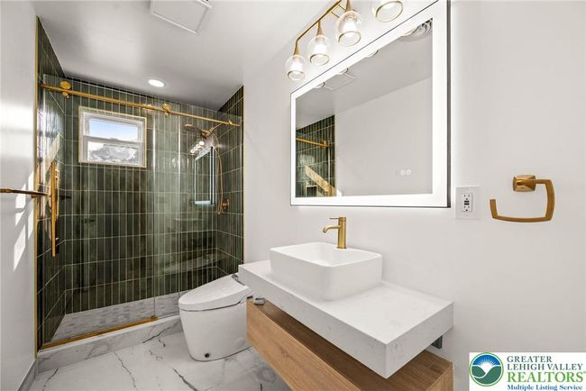 A - 8255 Mertztown Rd, Home with 6 bedrooms, 3 bathrooms and null parking in Alburtis PA | Image 17