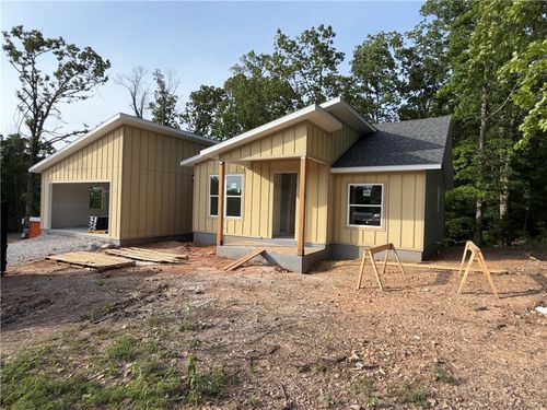 2 Davington Ln, Bella Vista, AR, 72715-3208 | Card Image