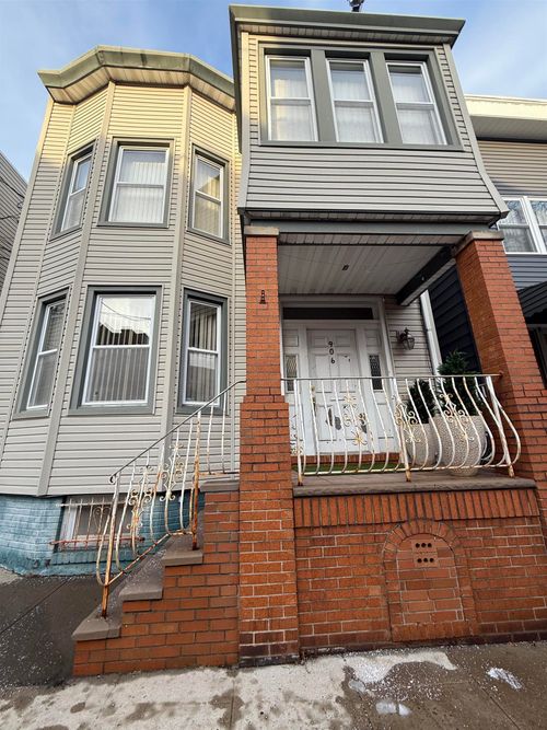 1-920 20th St, Union City, NJ, 07087-2027 | Card Image