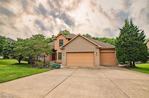 5603 Greenmont Pl, Vienna, WV, 26105-3291 | Card Image