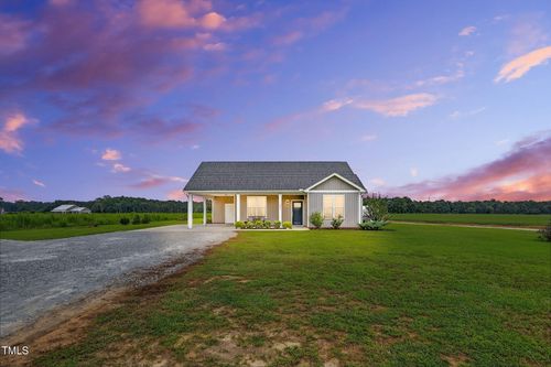 530 Rhodes Rd, Kenly, NC, 27542-7311 | Card Image