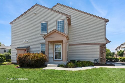 1431 Crimson Ln, Yorkville, IL, 60560-3063 | Card Image
