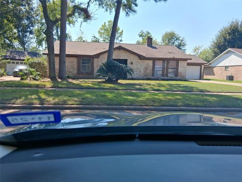 7515 Brush Wood Dr, Houston, TX, 77088-6701 | Card Image