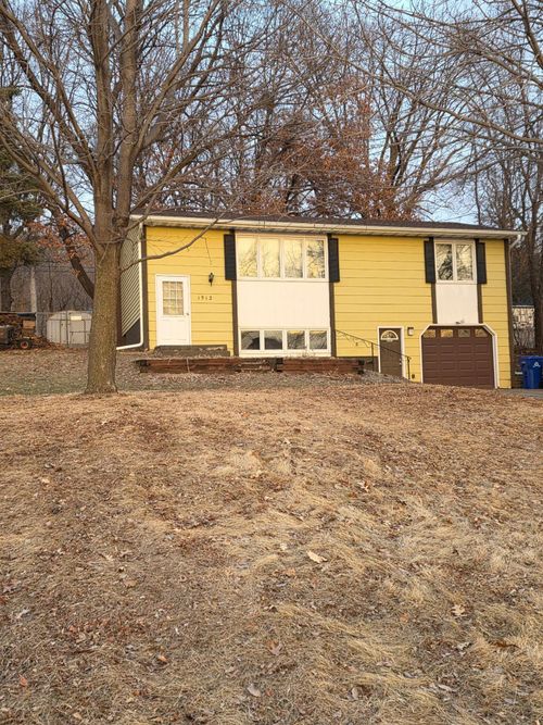 1512 Point Douglas Rd S, Saint Paul, MN, 55119-6006 | Card Image