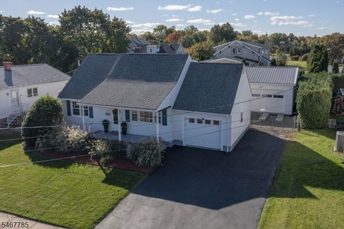431 Sidorske Ave, Manville, NJ, 08835-1901 | Card Image