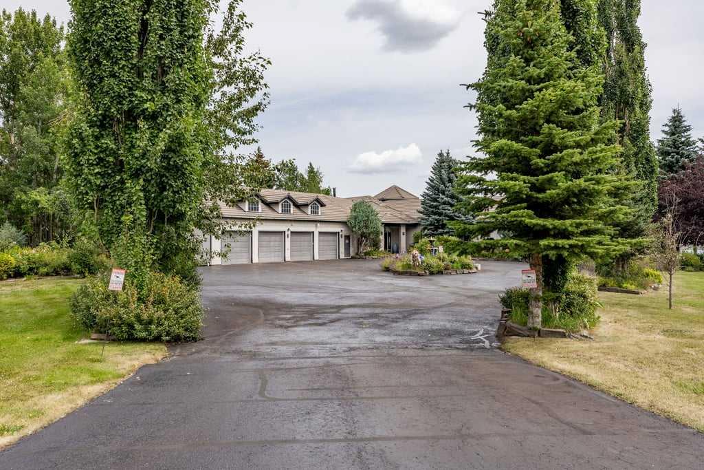Residential in Rural Rocky View County 3