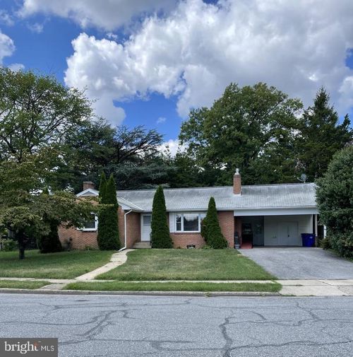 901 Pine Ave, FREDERICK, MD, 21701-4659 | Card Image