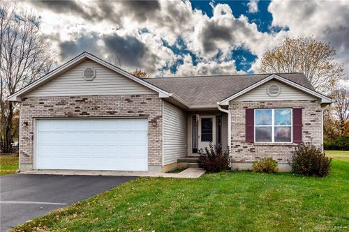 8822 Fawn Trail, Blanchester, OH, 45107 | Card Image