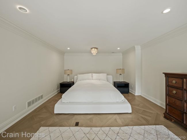 51-web-or-mls-P2255659.jpg | Image 54