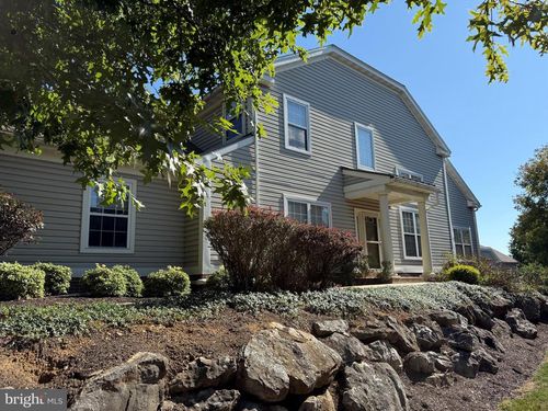 403 Oak Hill Ln, READING, PA, 19610-3209 | Card Image