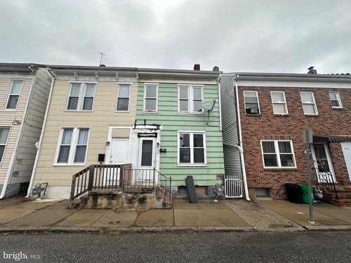 209 Park Pl, YORK, PA, 17401-2927 | Card Image