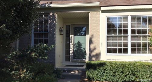 29-1505 Ford Ct, Rochester, MI, 48306-4811 | Card Image