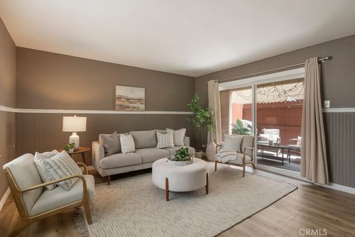 e-2516 Virginia Ave, Santa Monica, CA, 90404-5154 | Card Image