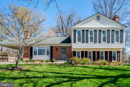 5700 Broadmoor St, ALEXANDRIA, VA, 22315-4117 | Card Image