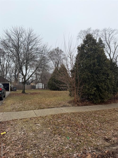 Lot #34 E Madge, Hazel Park, MI, 48030 | Card Image