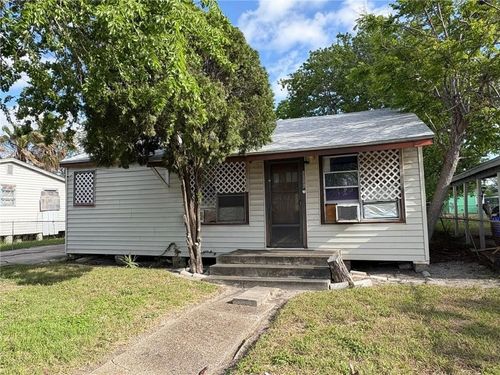 3626 Fairchild St, Corpus Christi, TX, 78405-2818 | Card Image