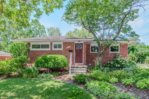 1712 Barrington Pl, Ann Arbor, MI, 48103-5607 | Card Image