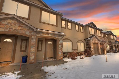 215-565 Pioneer Road, Rexburg, ID, 83440 | Card Image