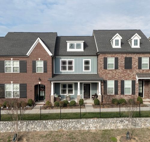 420 Longstone Rd, Gallatin, TN, 37066-3299 | Card Image