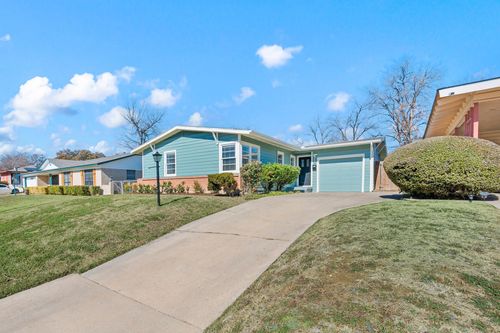 1017 Judd St, Fort Worth, TX, 76104-6867 | Card Image