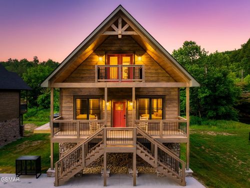 3110 Cherokee Valley Dr, Pigeon Forge, TN, 37862-7700 | Card Image