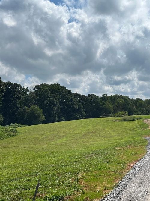 528 Eagle Mills Rd, Hamptonville, NC, 27020-7261 | Card Image