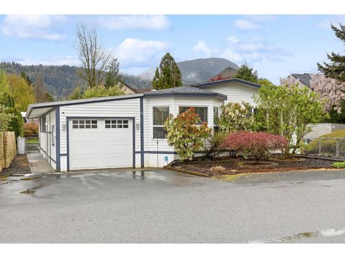 11-44565 Monte Vista Dr, Chilliwack, BC, V2R5Y4 | Card Image