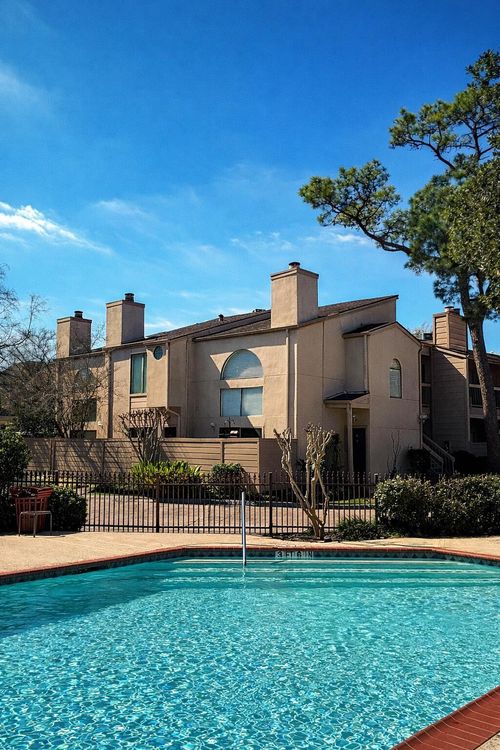 apt-74-2125 Augusta Dr, Houston, TX, 77057-3715 | Card Image