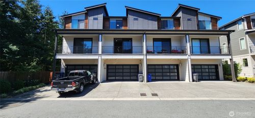 c2-16021 Manor Way, Lynnwood, WA, 98087-6386 | Card Image