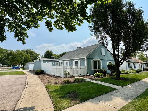 119 Garden Dr, Montgomery, IL, 60538-2203 | Card Image