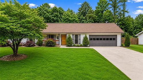330 Monivea Ln, Roswell, GA, 30075-2813 | Card Image