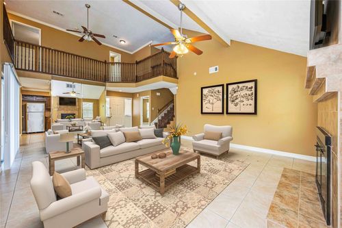 11510 Pagoda Dr, Stafford, TX, 77477-1219 | Card Image