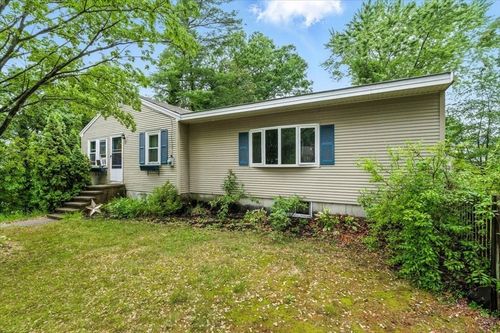 15 Kalmia Rd, Holbrook, MA, 02343-2126 | Card Image