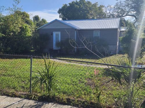 614 Bay Ave, Panama City, FL, 32401-4374 | Card Image