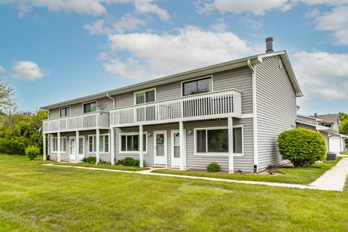 10d-17490 Chestnut Ln, Gurnee, IL, 60031-2573 | Card Image