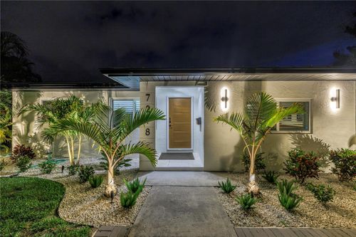 7218 Park St S, SAINT PETERSBURG, FL, 33707-1240 | Card Image