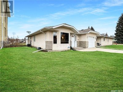 397 4 Th St, House other with 2 bedrooms, 2 bathrooms and null parking in Fort Qu'appelle SK | Image 1