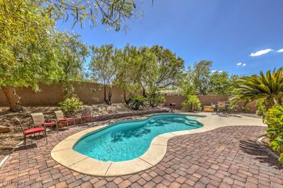 3 Chatmoss Road, House other with 3 bedrooms, 2 bathrooms and null parking in Henderson NV | Image 2