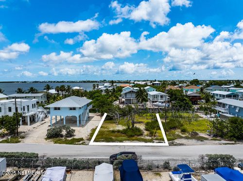 8 Calico Jack Cir, Summerland Key, FL, 33042 | Card Image