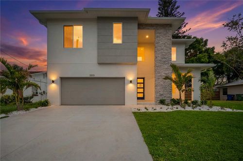 3310 W Rogers Ave, Tampa, FL, 33611-4326 | Card Image