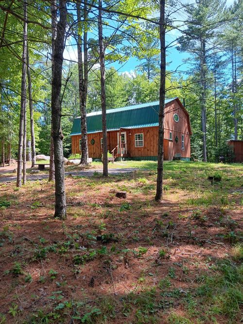 9084 Us Route 9, Lewis, NY, 12950-1907 | Card Image