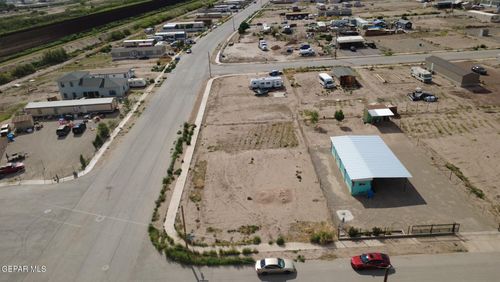 1467 Valle Lima Rd, San Elizario, TX, 79849-8948 | Card Image