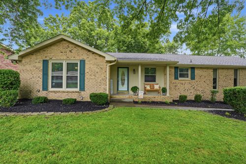 107 Charleston Dr, Goodlettsville, TN, 37072-1205 | Card Image