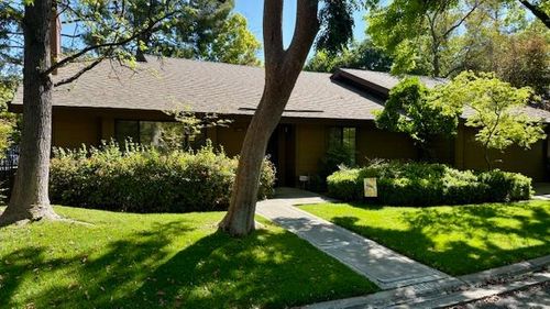 4605 N Glenn Ave, Fresno, CA, 93704-3470 | Card Image
