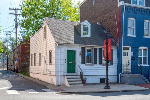 401 S Queen St, LANCASTER, PA, 17603-5617 | Card Image