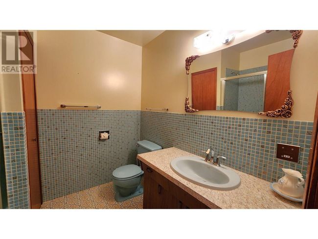 3900 Woodland Dr, House other with 3 bedrooms, 3 bathrooms and 3 parking in Trail BC | Image 11