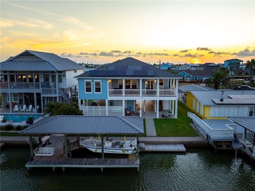 119 Ball St, Rockport, TX, 78382-9506 | Card Image