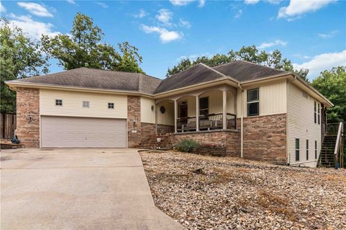 3 Parton Ln, Bella Vista, AR, 72714-4512 | Card Image