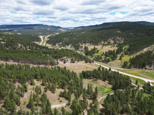 7 Wilderness Trl, Newcastle, WY, 82701-9608 | Card Image